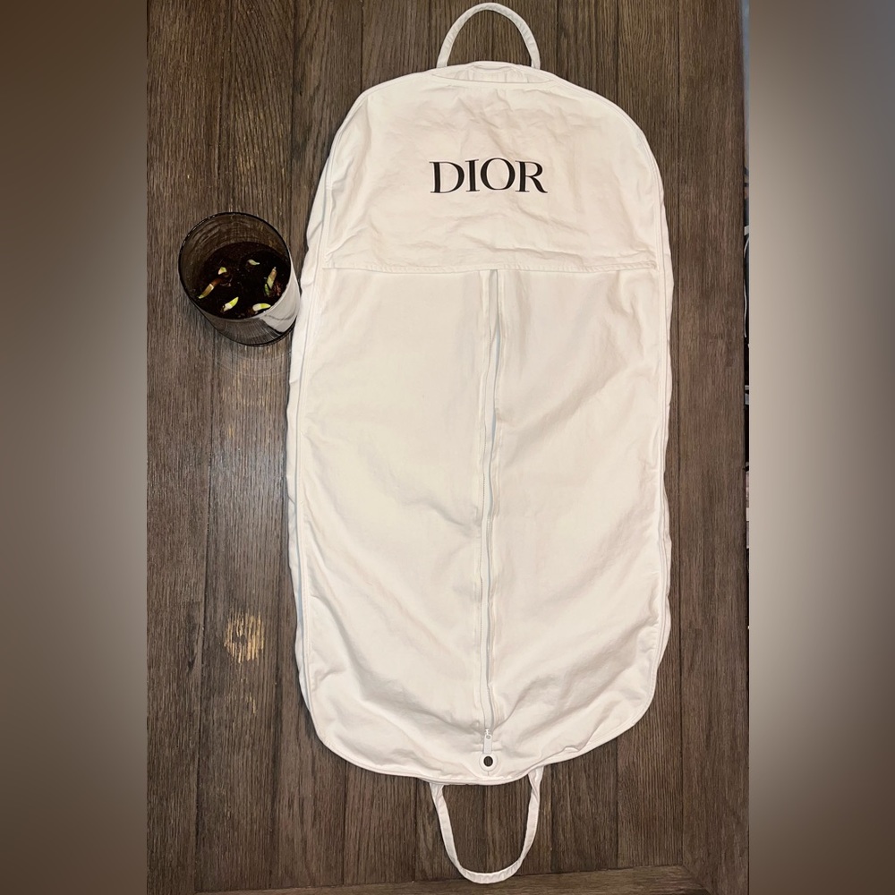 EUC DIOR Garment Bag